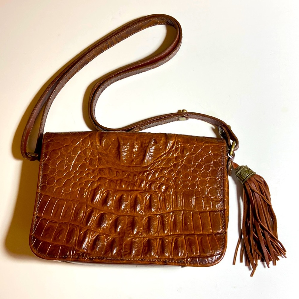 Vtg Brahmin Croco Brown Leather Small Shoulder Bag w/Card Holder Tassel